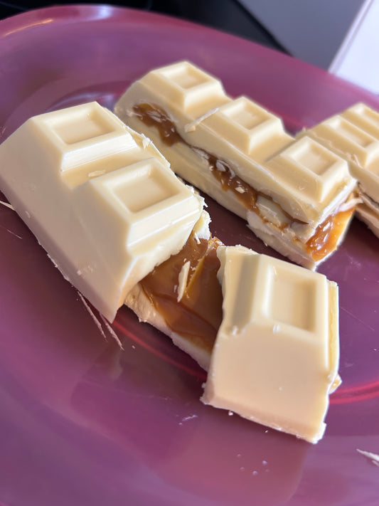 Large salted caramel bar