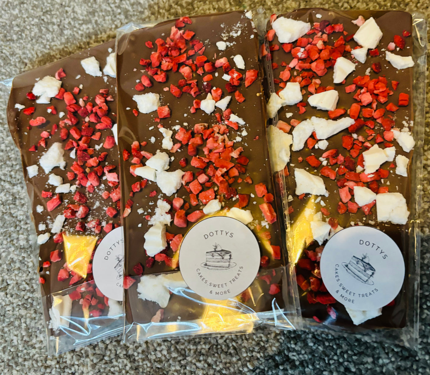 Eton mess chocolate bars