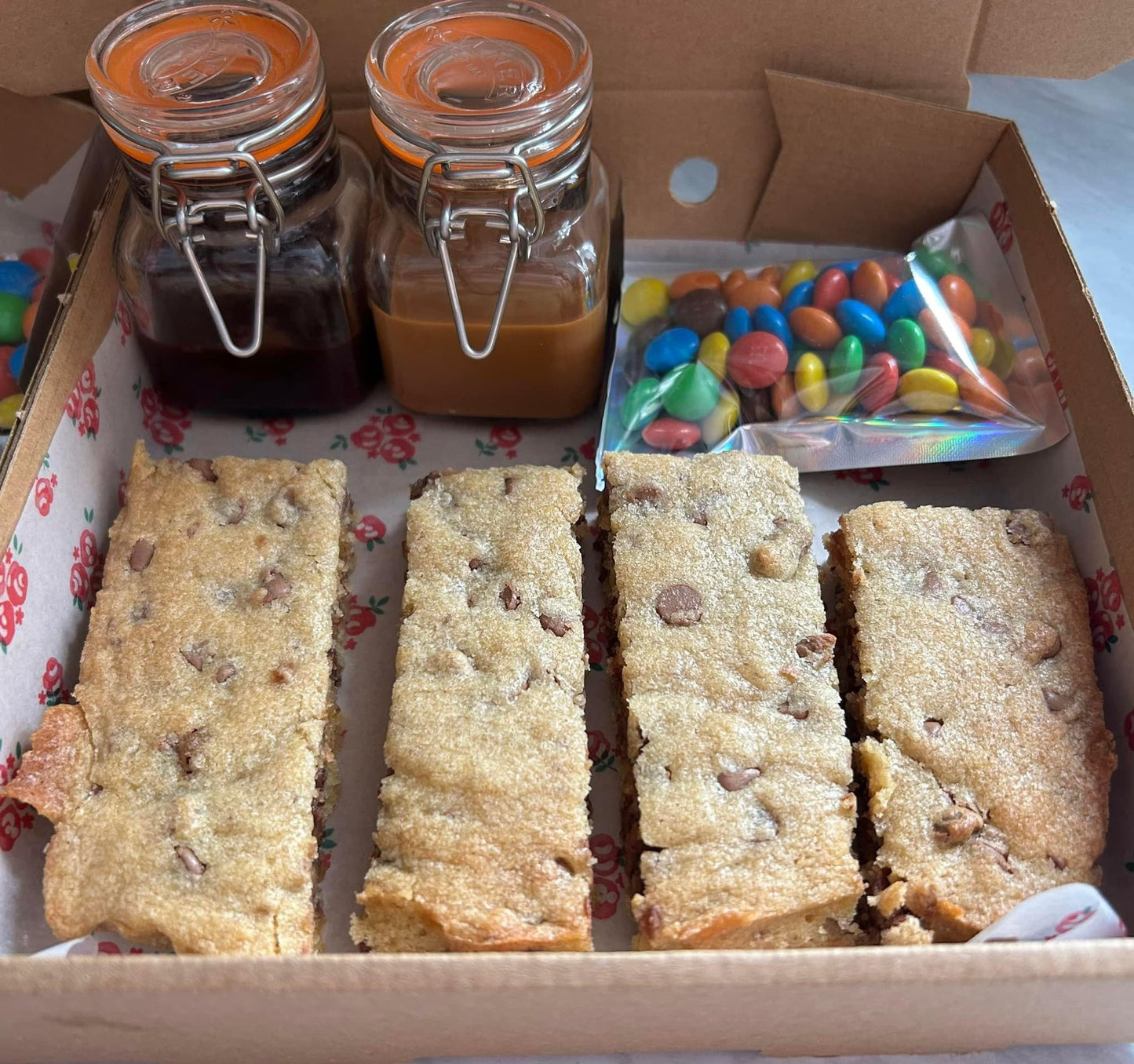 Cookie dipping boxes